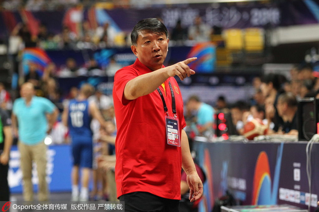 浙江稠州训练开放日，今晨复出首秀引欢呼，全明星赛在即，赛季目标并未改变(发言鞠躬先领导还是先观众)