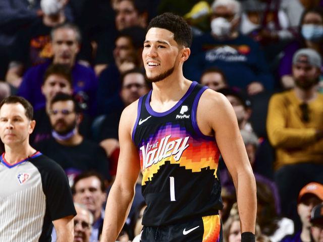 包含重磅！塞维利亚赛前临场应变里昂内部会议纪要流出——赛后远射贴柱，菲尼克斯太阳调整名单备战国王杯的词条